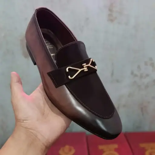 Brown Shoes Art 8839